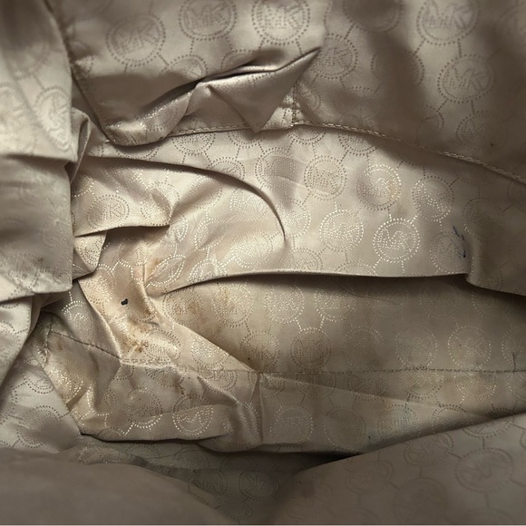 Michael Kors bag - Picture 9 of 11